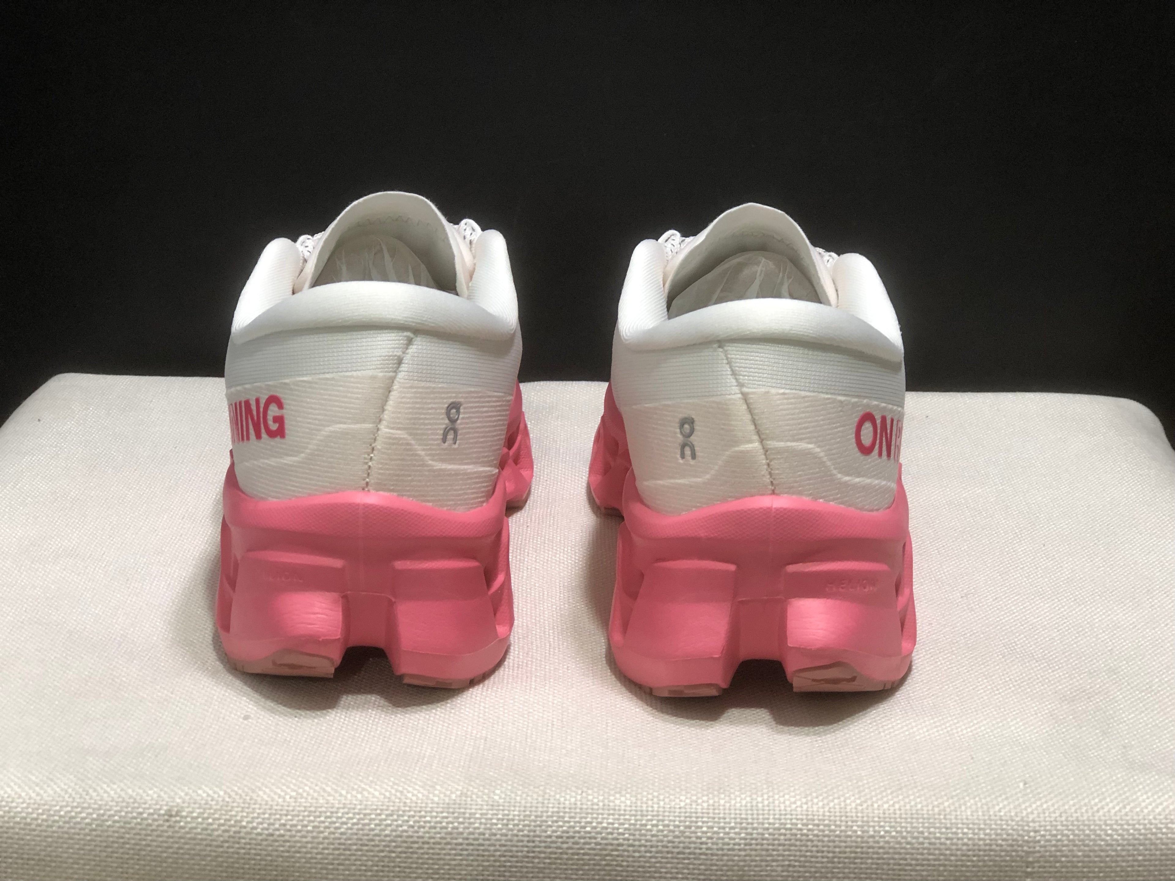 ON - Cloudmonster 3 'Ivory | Camellia'