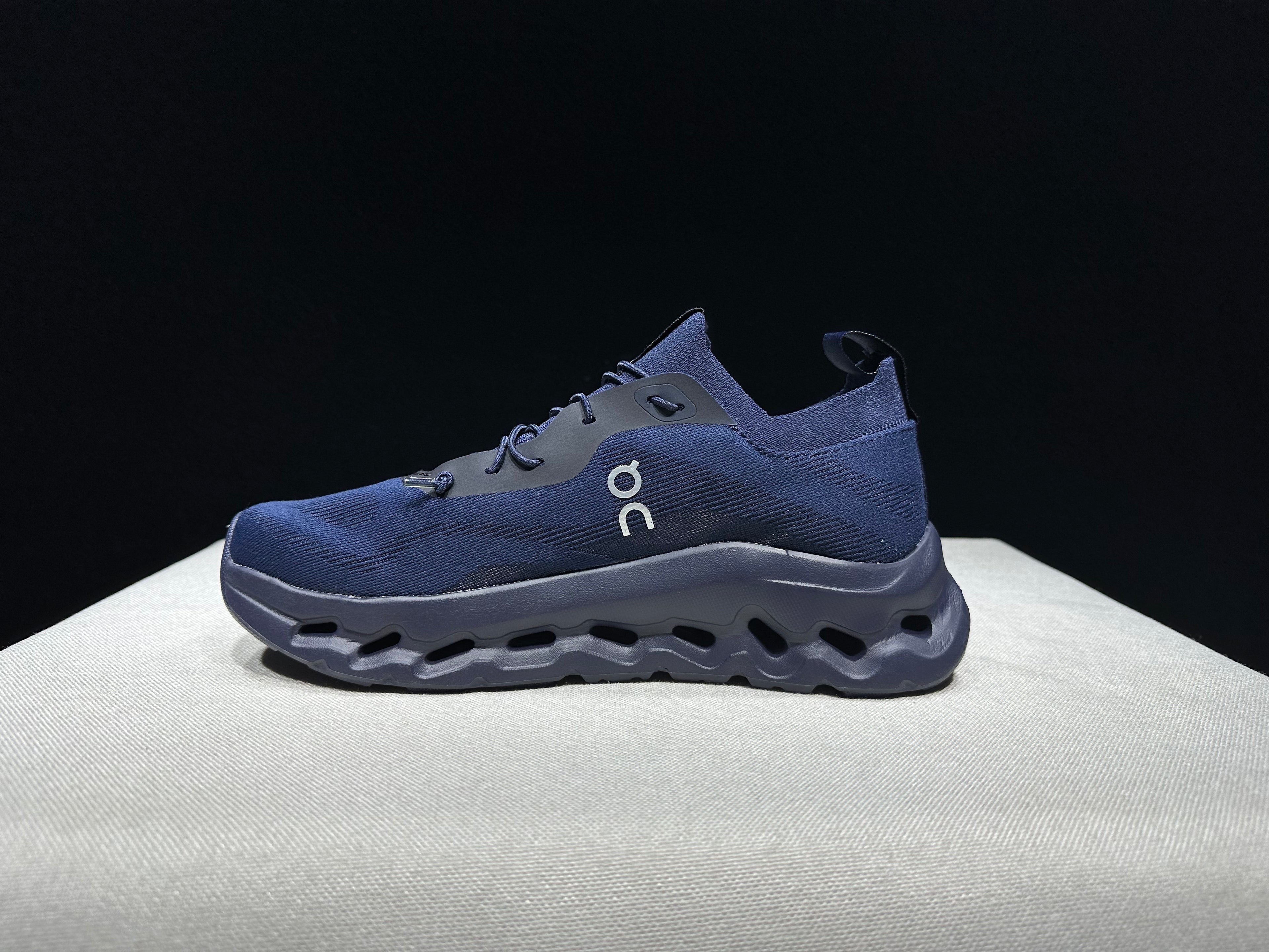 ON - Cloudtilt x Loewe 'All Navy'