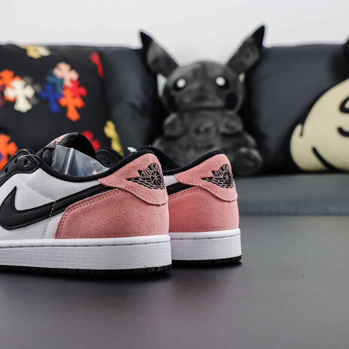Jordan 1 Retro Low OG 'Bleached Coral'
