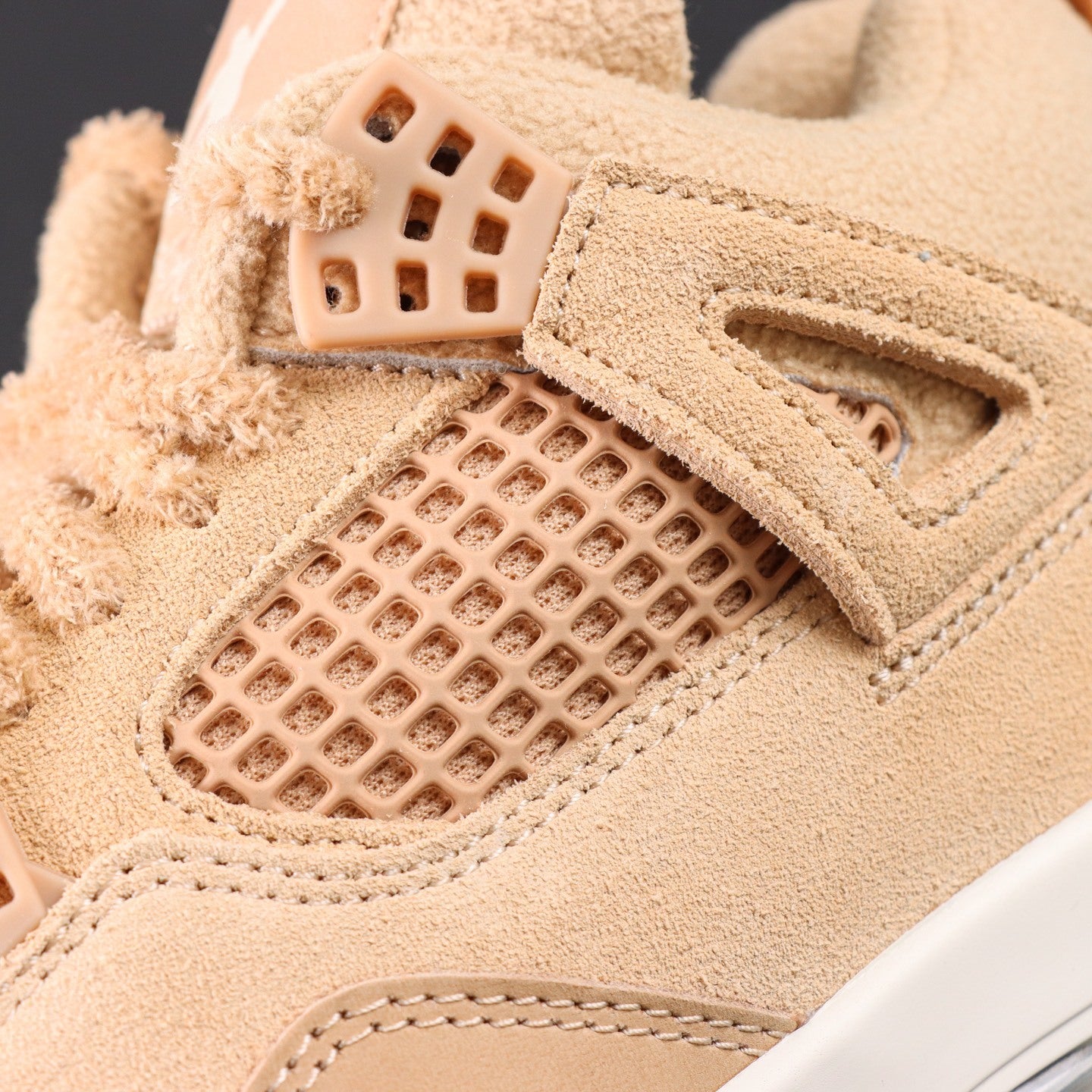 Jordan 4 'Cozy Girl'