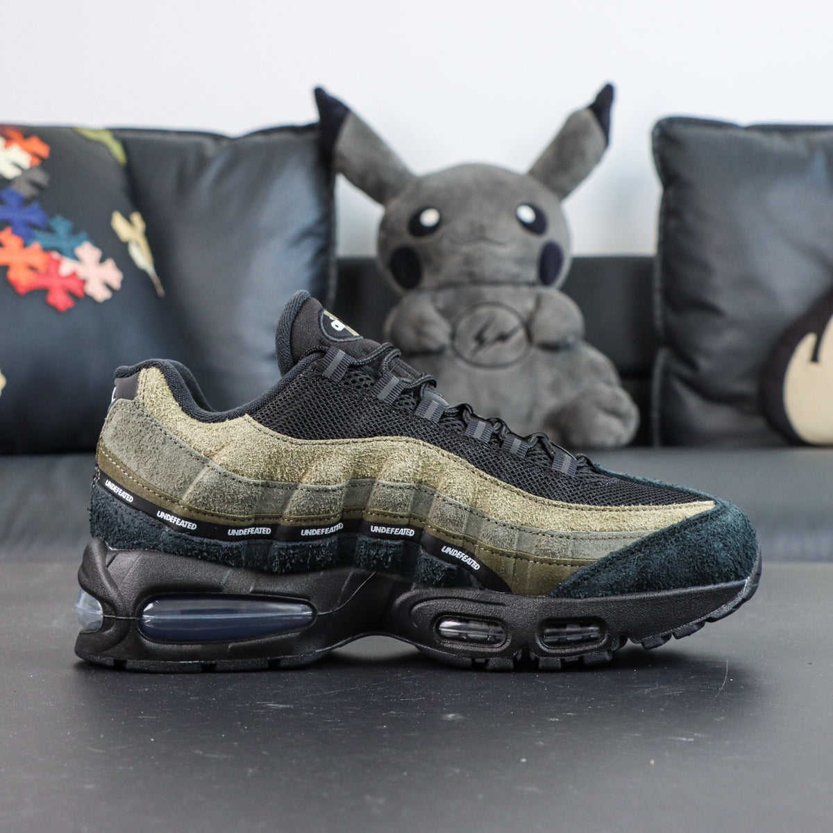 Nike Air Max 95 x Undefeated 'Medium Olive' (Geo La Brea)
