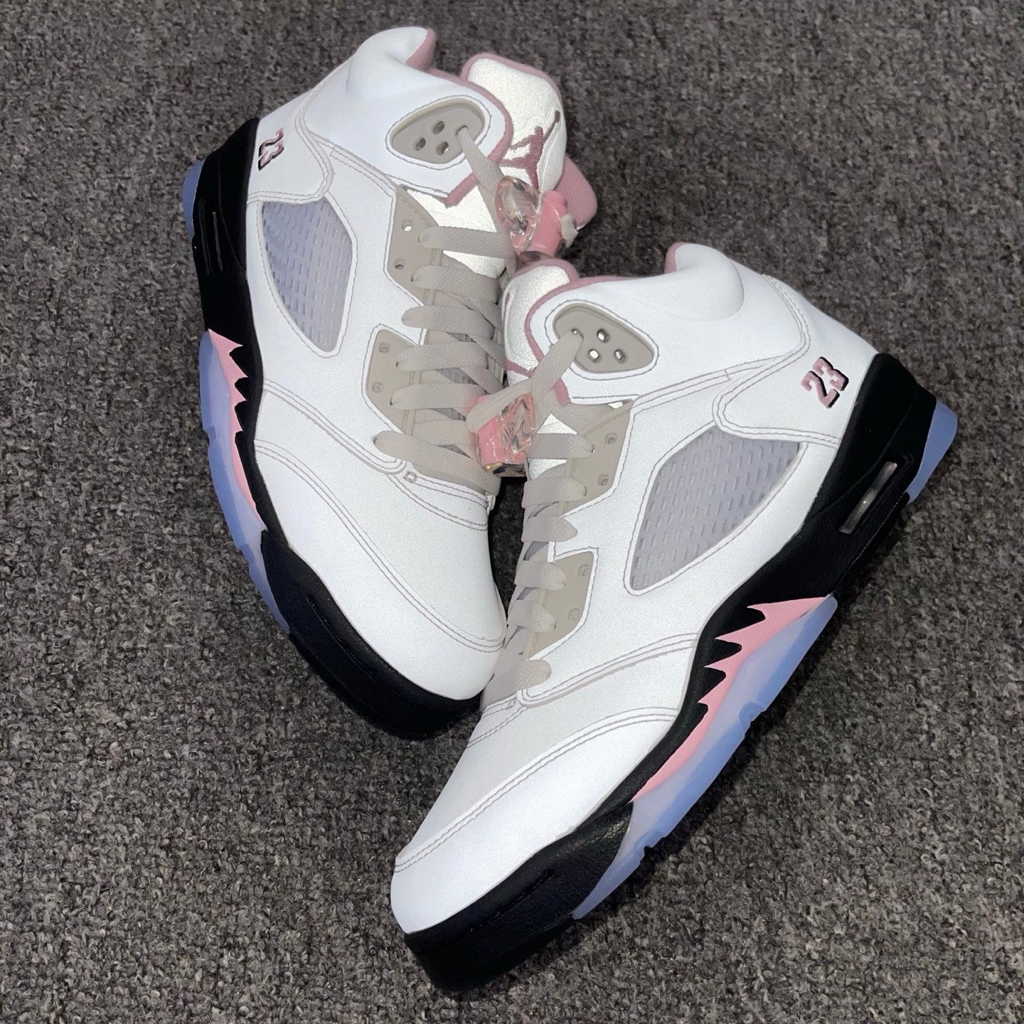 Jordan 5 Retro 'Medium Soft Pink'