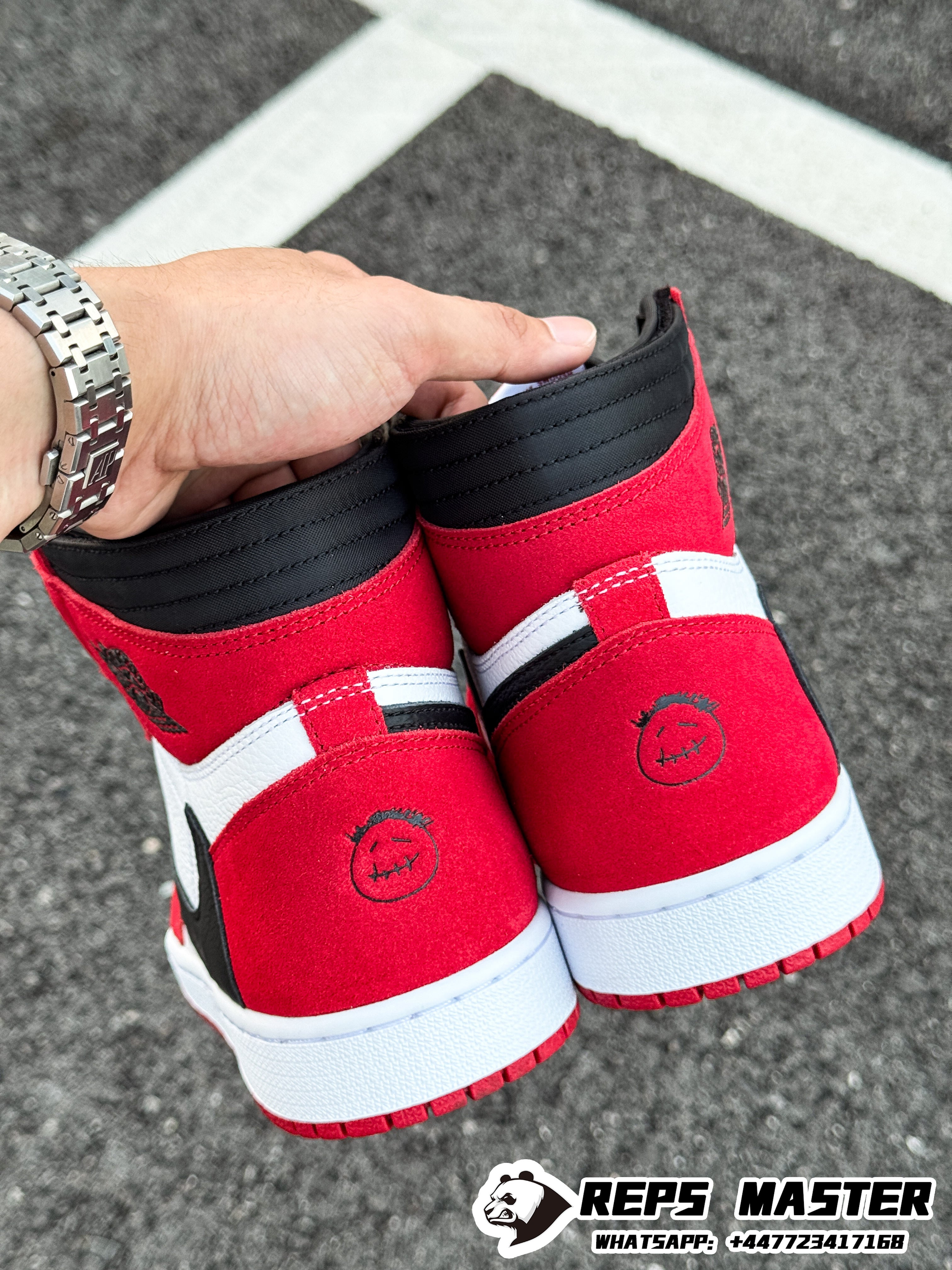 Jordan 1 High x Travis Scott 'Chicago'