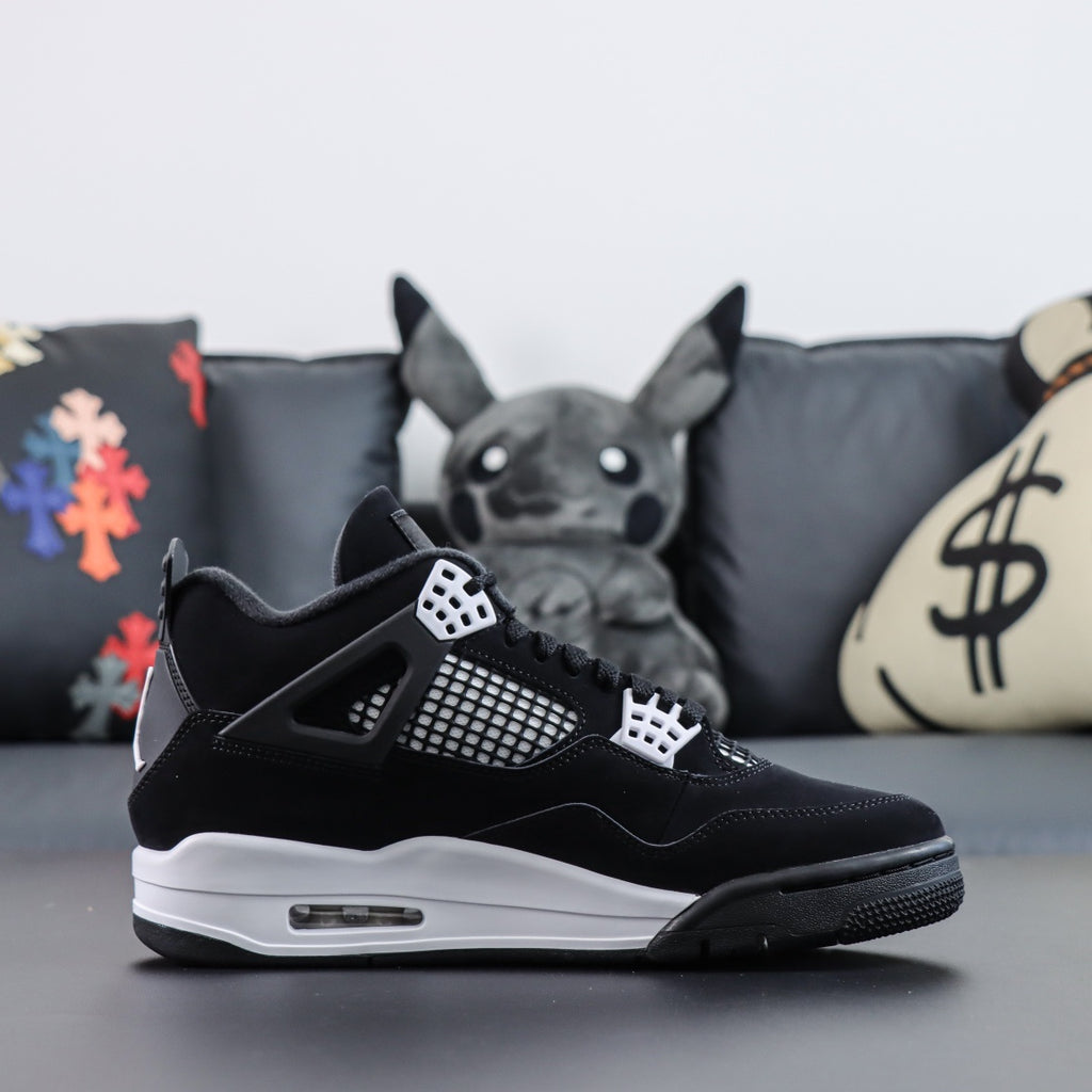 Jordan 4 Retro 'White Thunder'