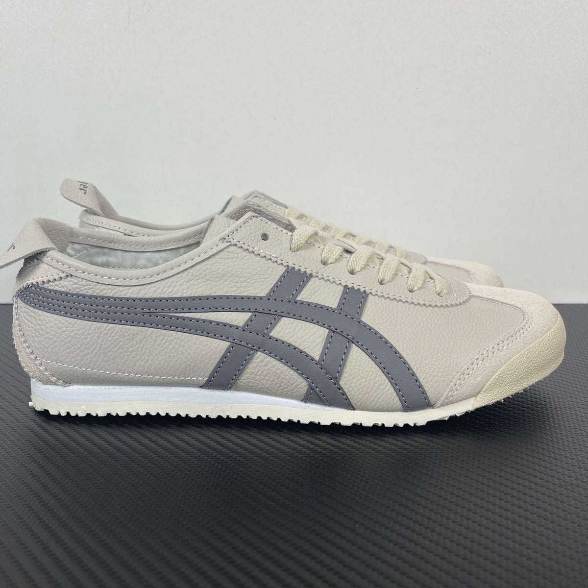 Onitsuka Tiger Mexico 66 'Grey White'
