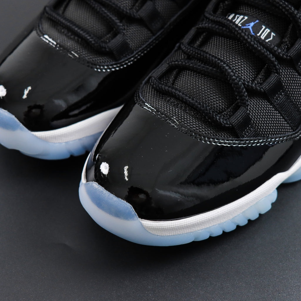 Jordan 11 Low 'Space Jam'