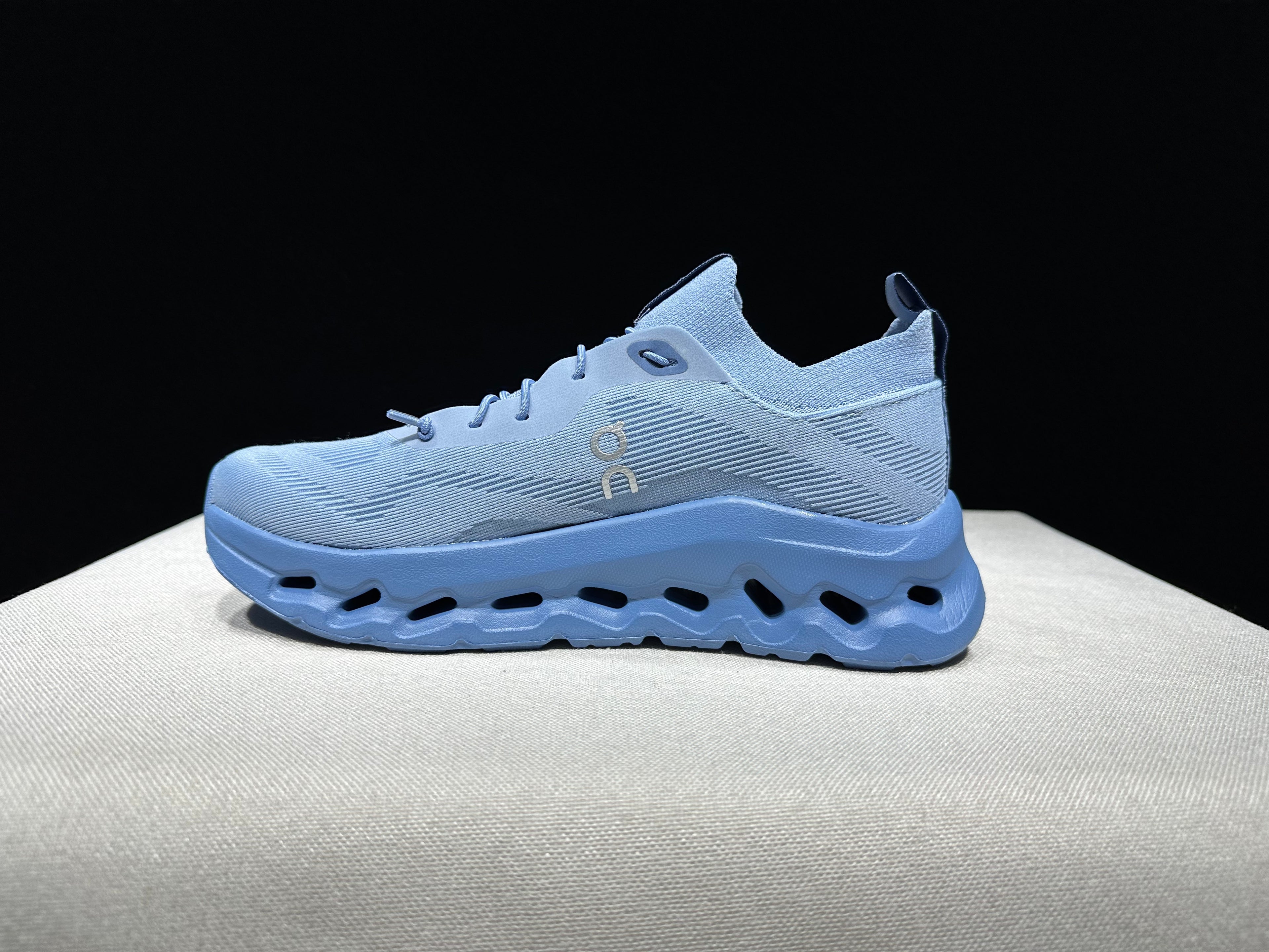 ON - Cloudtilt x Loewe 'Forever Blue'