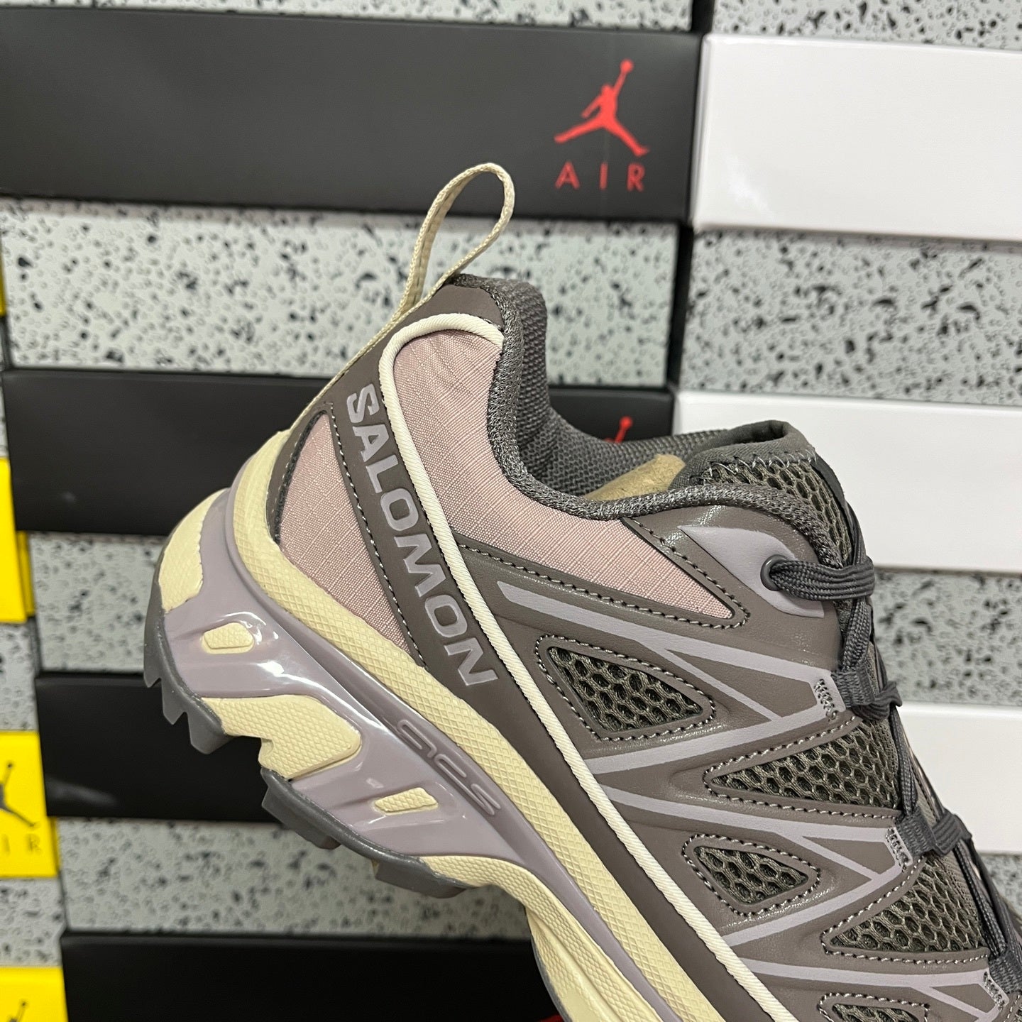 SALOMON-XT-6 Expanse Seasonal 'Plum Kitten'