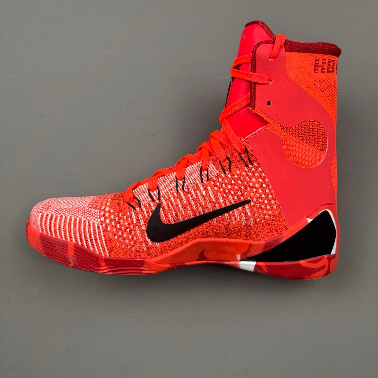 Kobe 9 Elite High Christmas