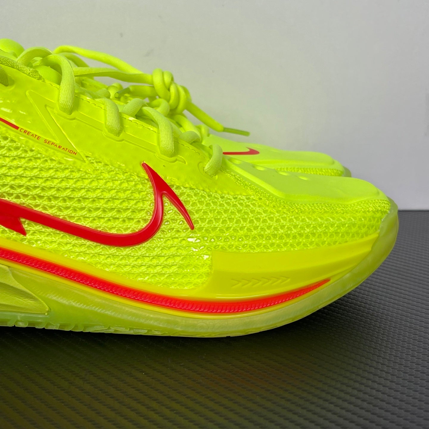 GT Cut 1 EYBL Volt