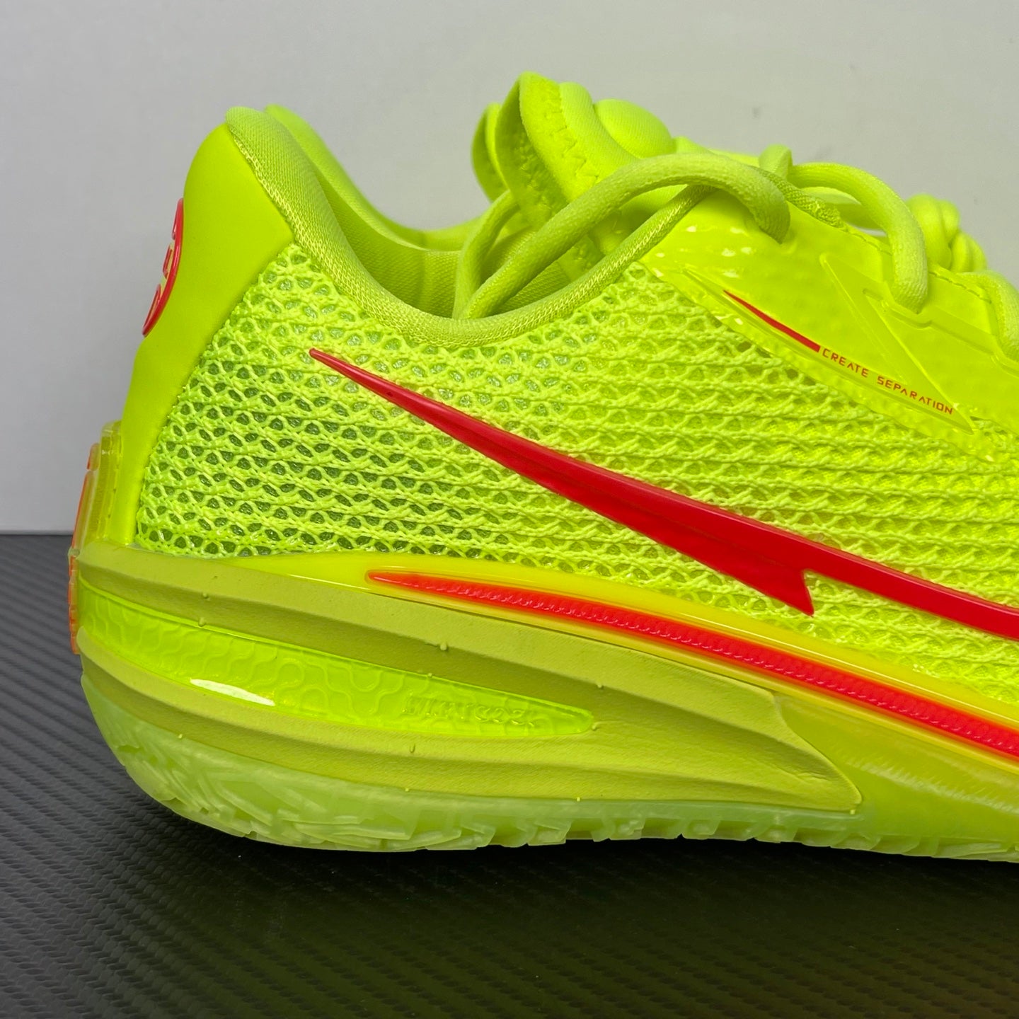 GT Cut 1 EYBL Volt