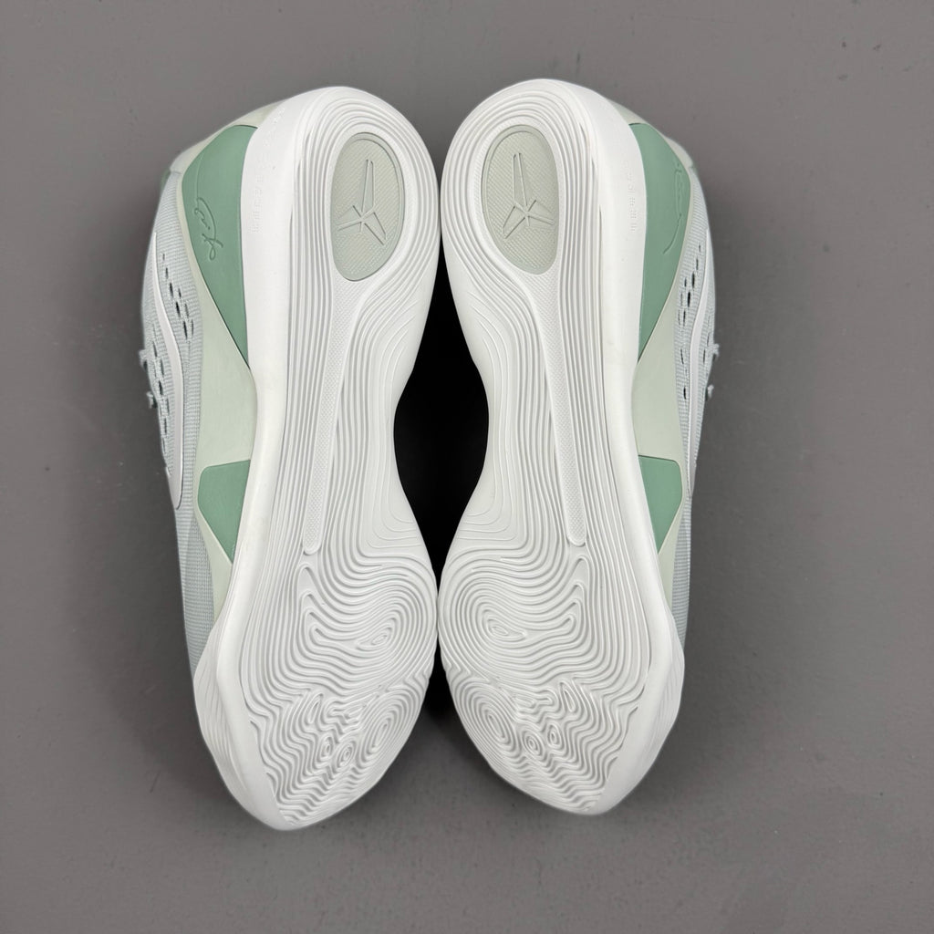 Kobe 9 EM low Protro Light Silver Steam