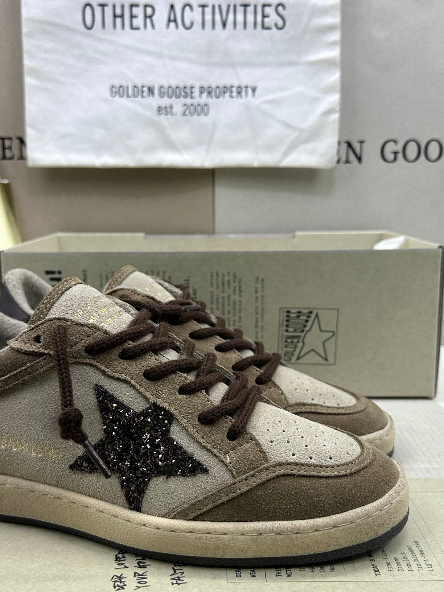 Golden Goose Ball-Star 'Beige Suede Dark Brown Glitter Star/Dark Brown Tab