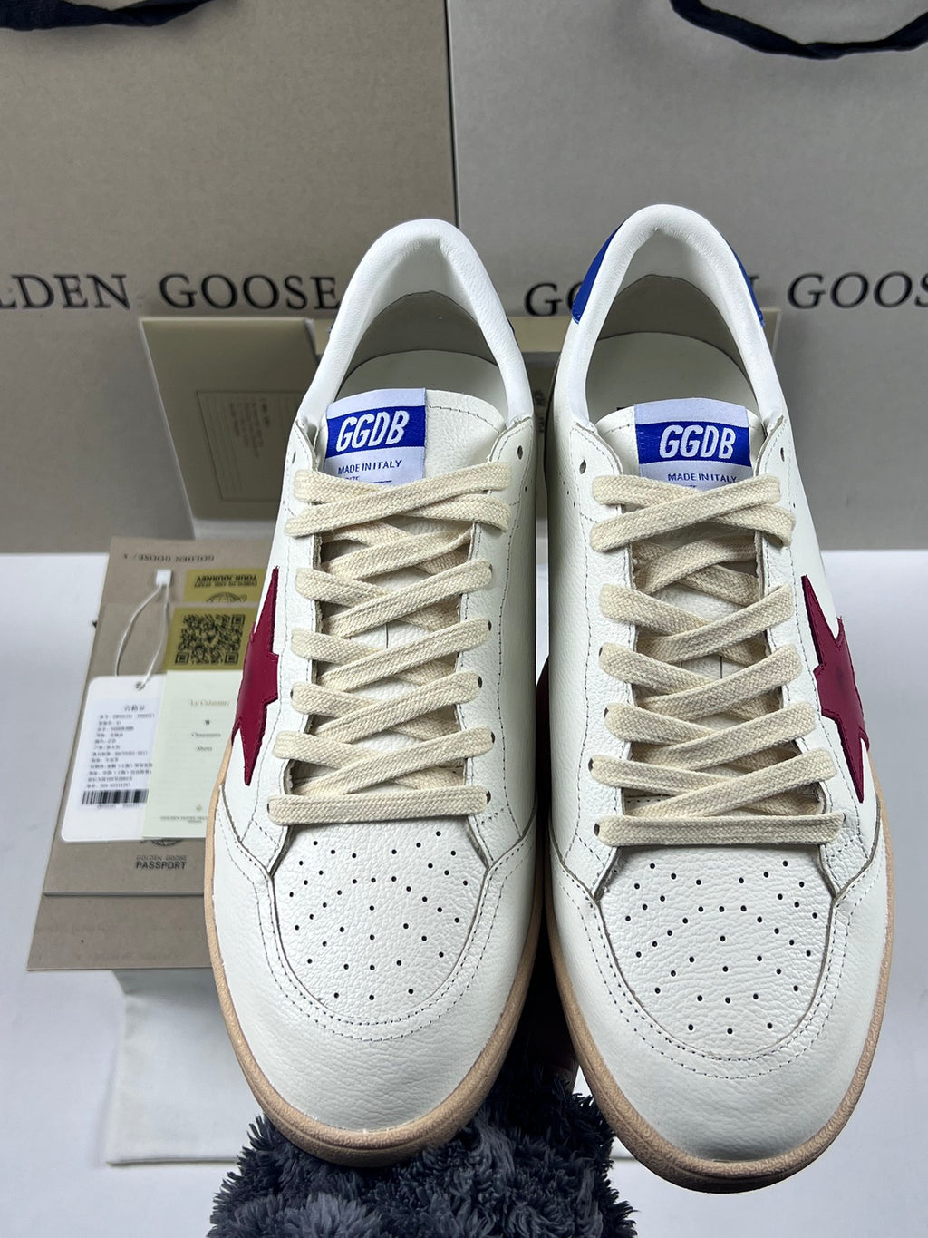 Golden Goose Ball-Star 'Red Star/Blue Heel Tab'