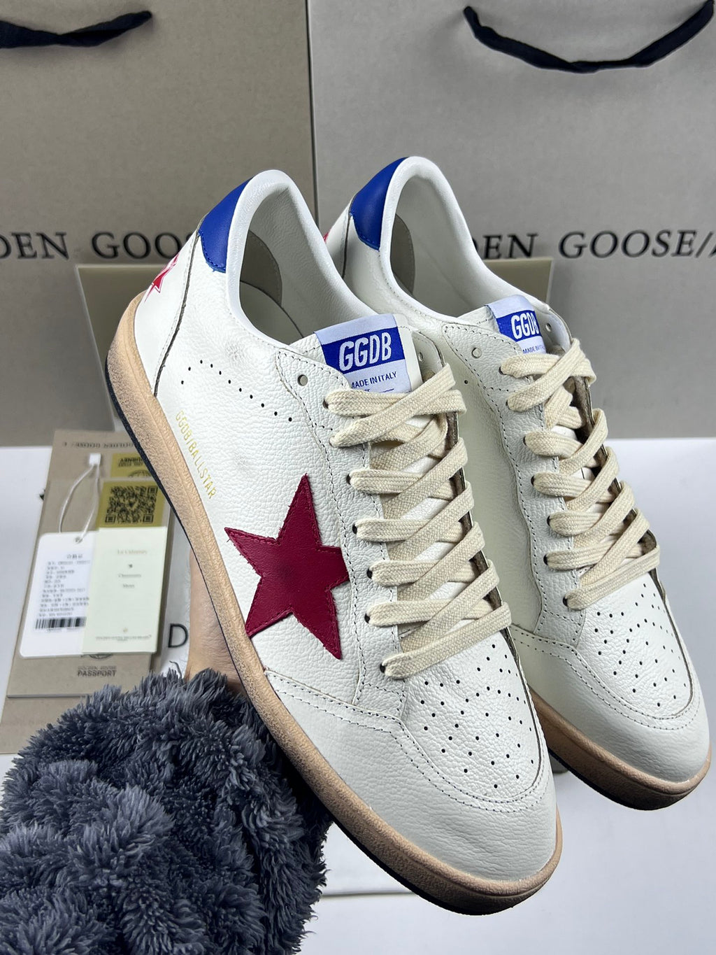 Golden Goose Ball-Star 'Red Star/Blue Heel Tab'