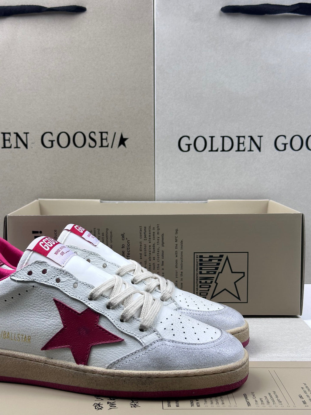 Golden Goose Ball-Star 'Red Star & Heel Tab'