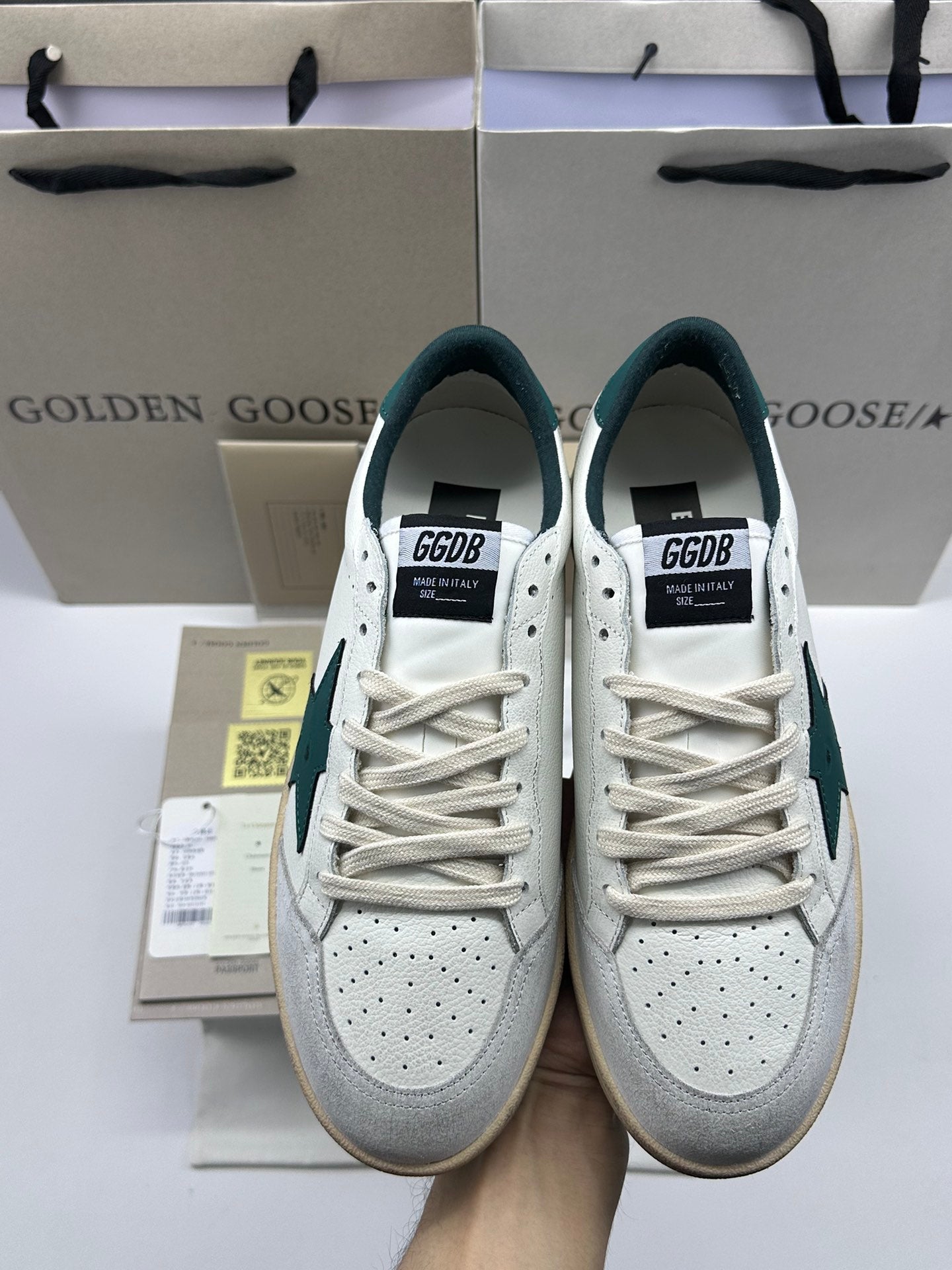 Golden Goose Ball-Star 'Dark Green Star & Heel Tab'