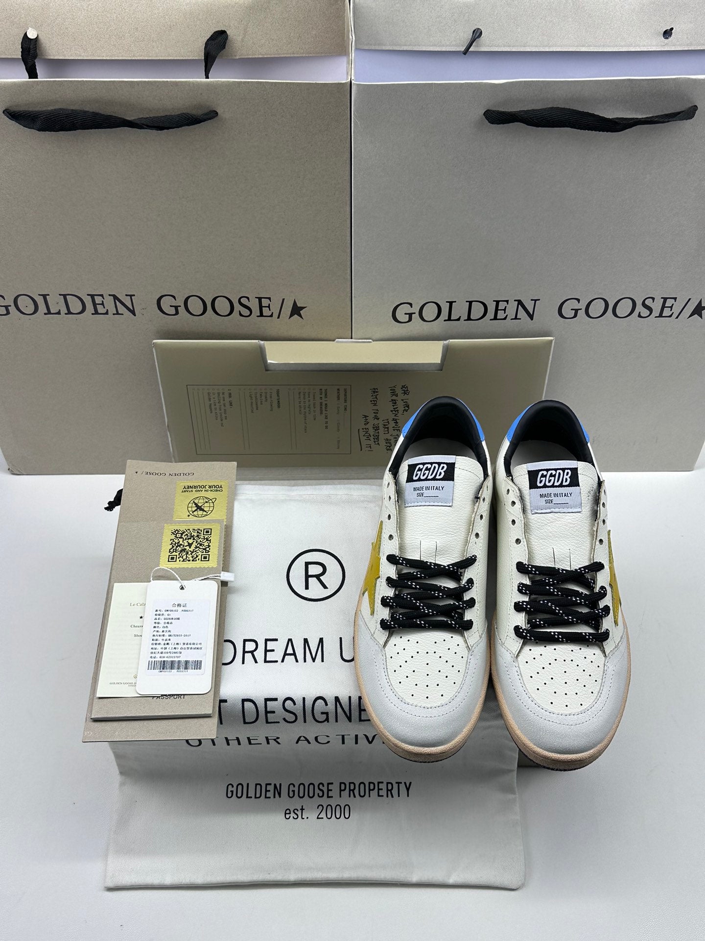 Golden Goose Ball-Star 'Yellow Star/Sky Blue Heel Tab'