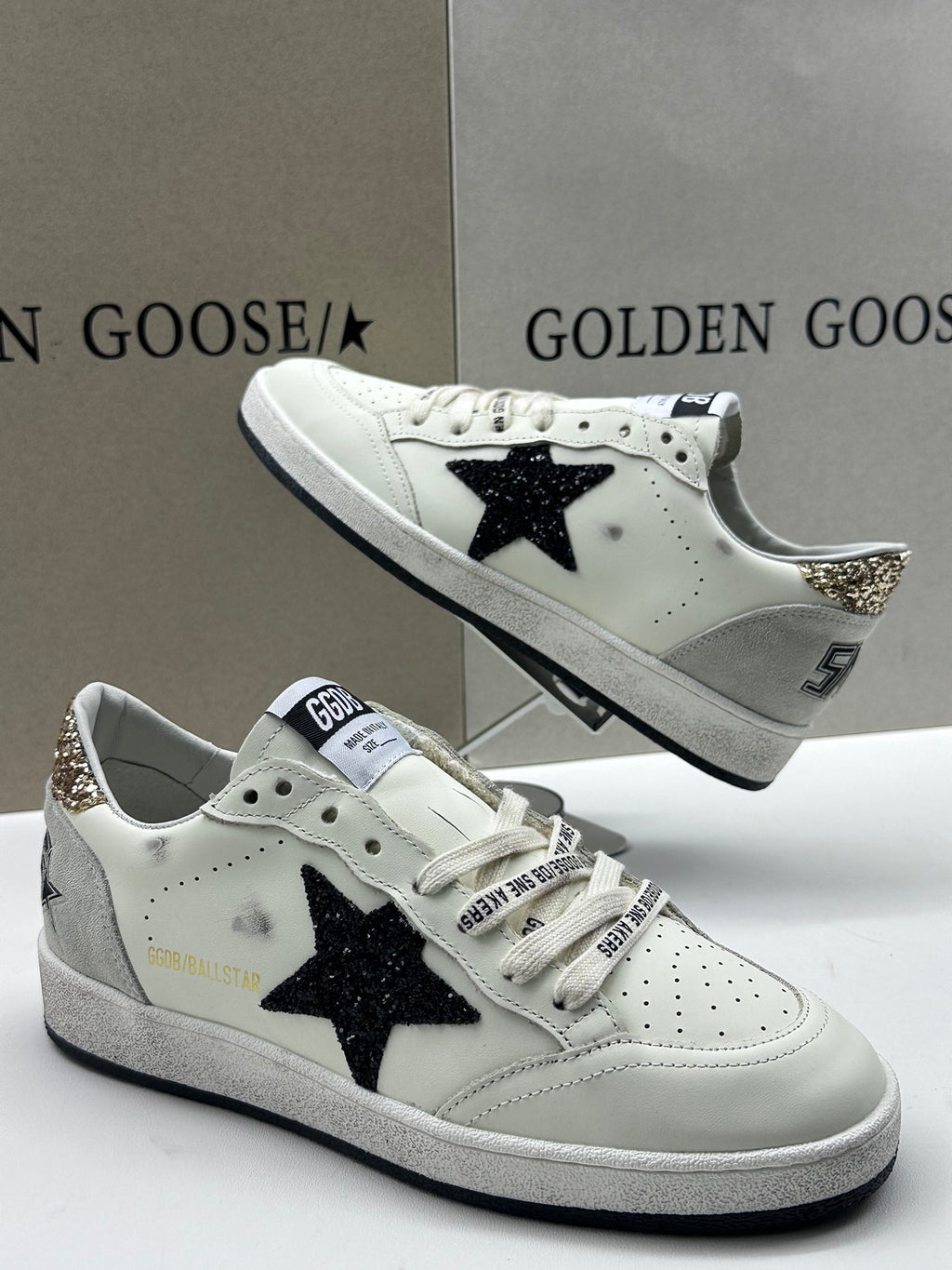 Golden Goose Ball-Star 'Black Glitter Star/Gold Glitter Hee Tab'