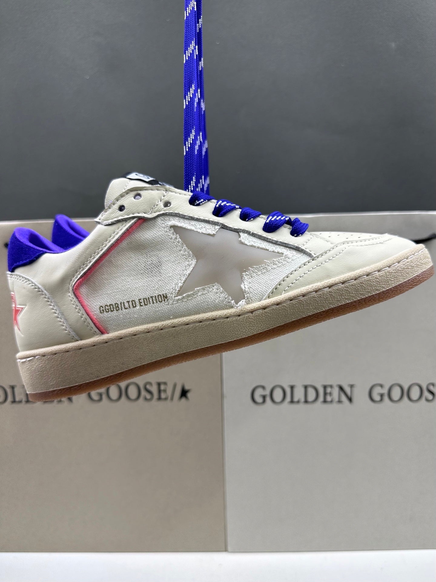 Golden Goose Ball-Star LTD 'Matte Grey Star/Roya Blue Heal Tab'