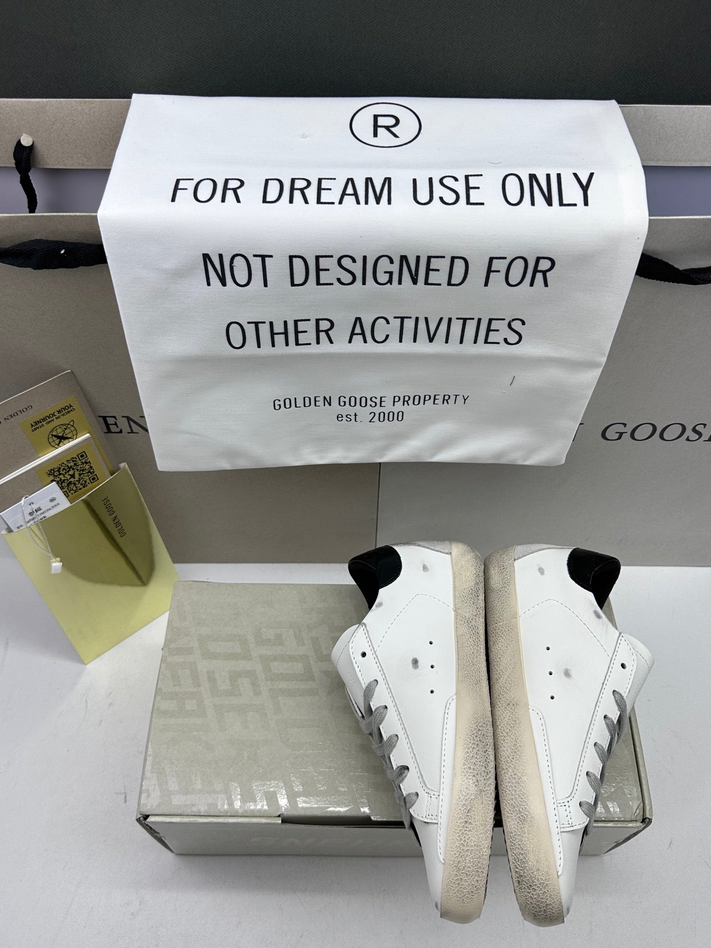 Golden Goose Super-Star 'Grey Suede Star/Black Leather Heel Tab'