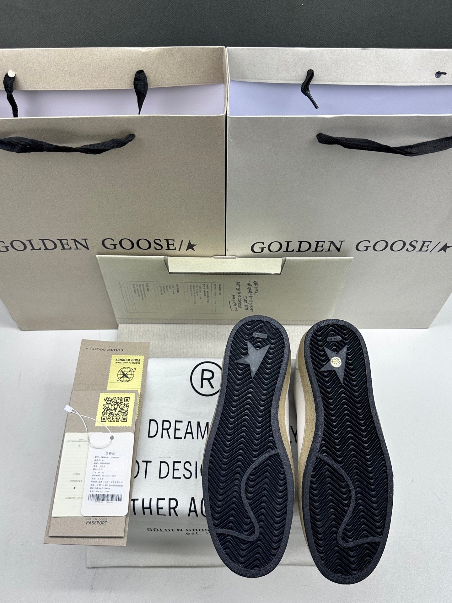Golden Goose Ball-Star 'Dark Blue Star & Heel Tab'