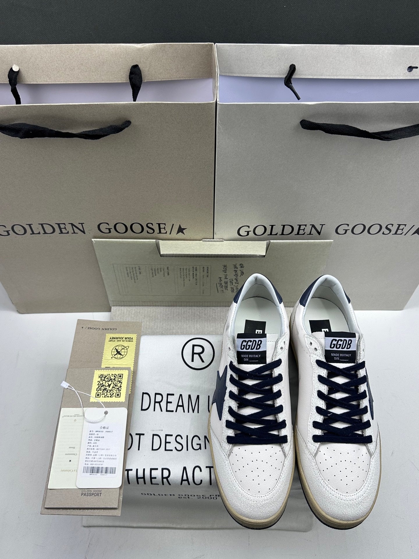 Golden Goose Ball-Star 'Dark Blue Star & Heel Tab'