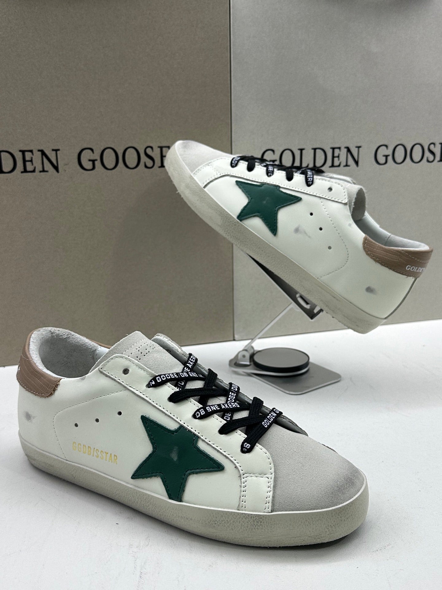 Golden Goose Super-Star 'Green Leather Star/Light Brown Leather Heel Tab'