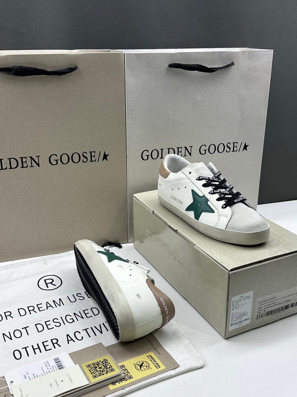 Golden Goose Super-Star 'Green Leather Star/Light Brown Leather Heel Tab'