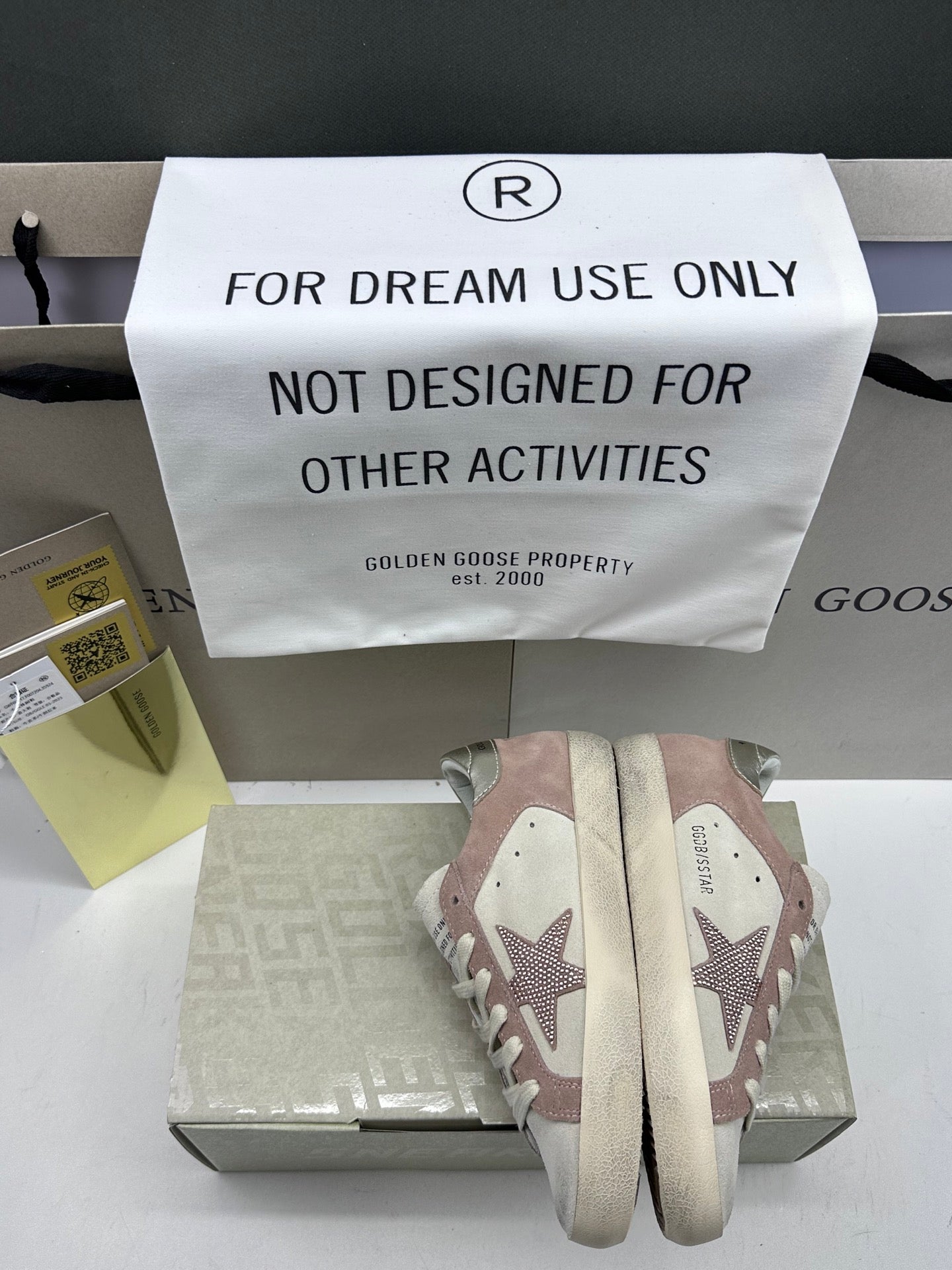 Golden Goose Super-Star 'Pink Crystal Star/Silver Heel Tab'
