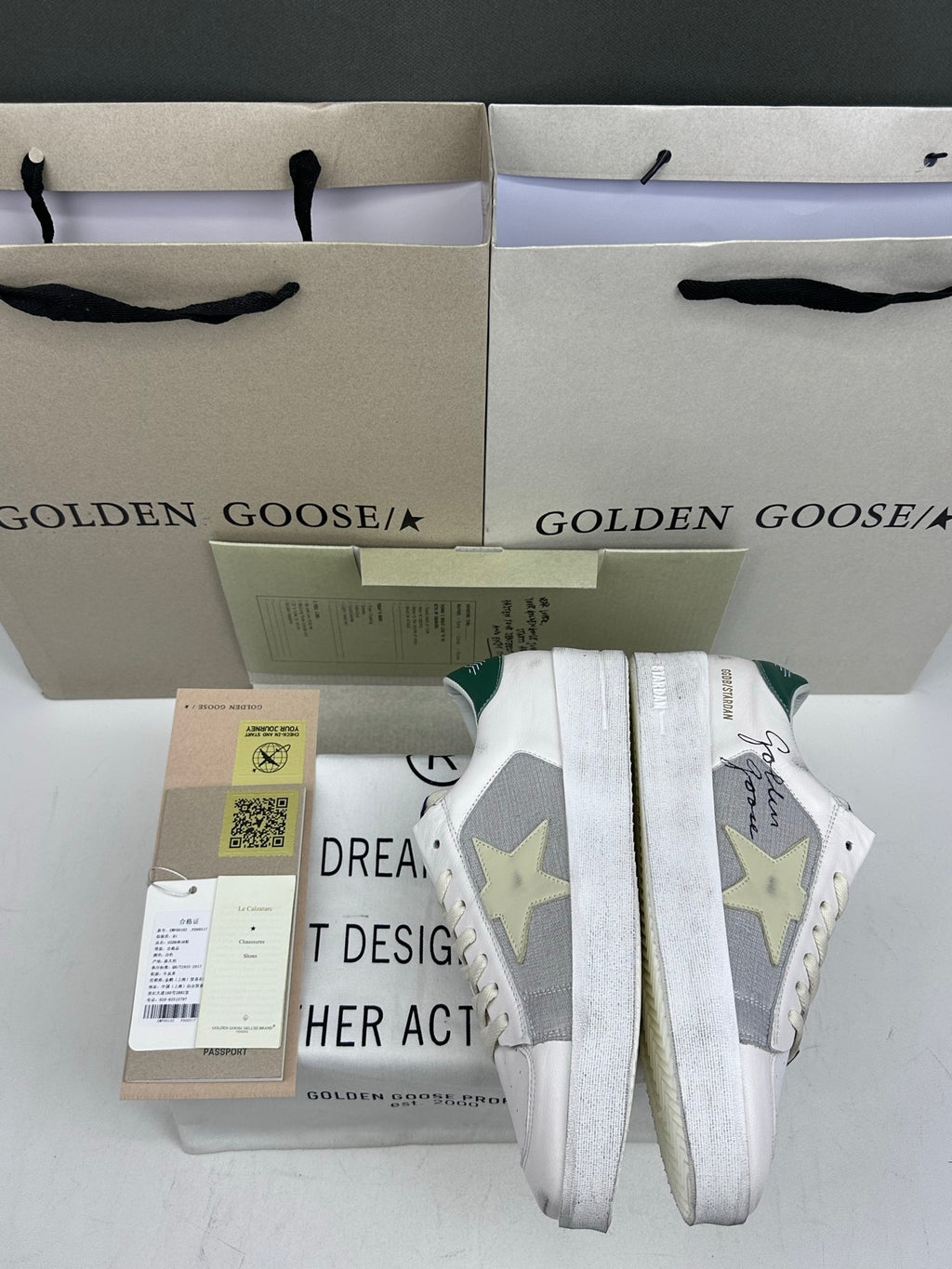 Golden Goose Stardan 'Beige Star/Green Leather Heel Tab'