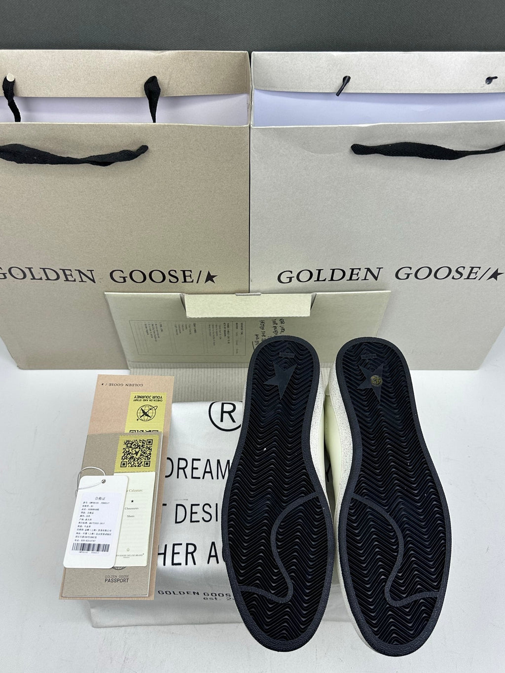 Golden Goose Ball-Star 'GG Signature Suede Grey Star/White Heel Tab'