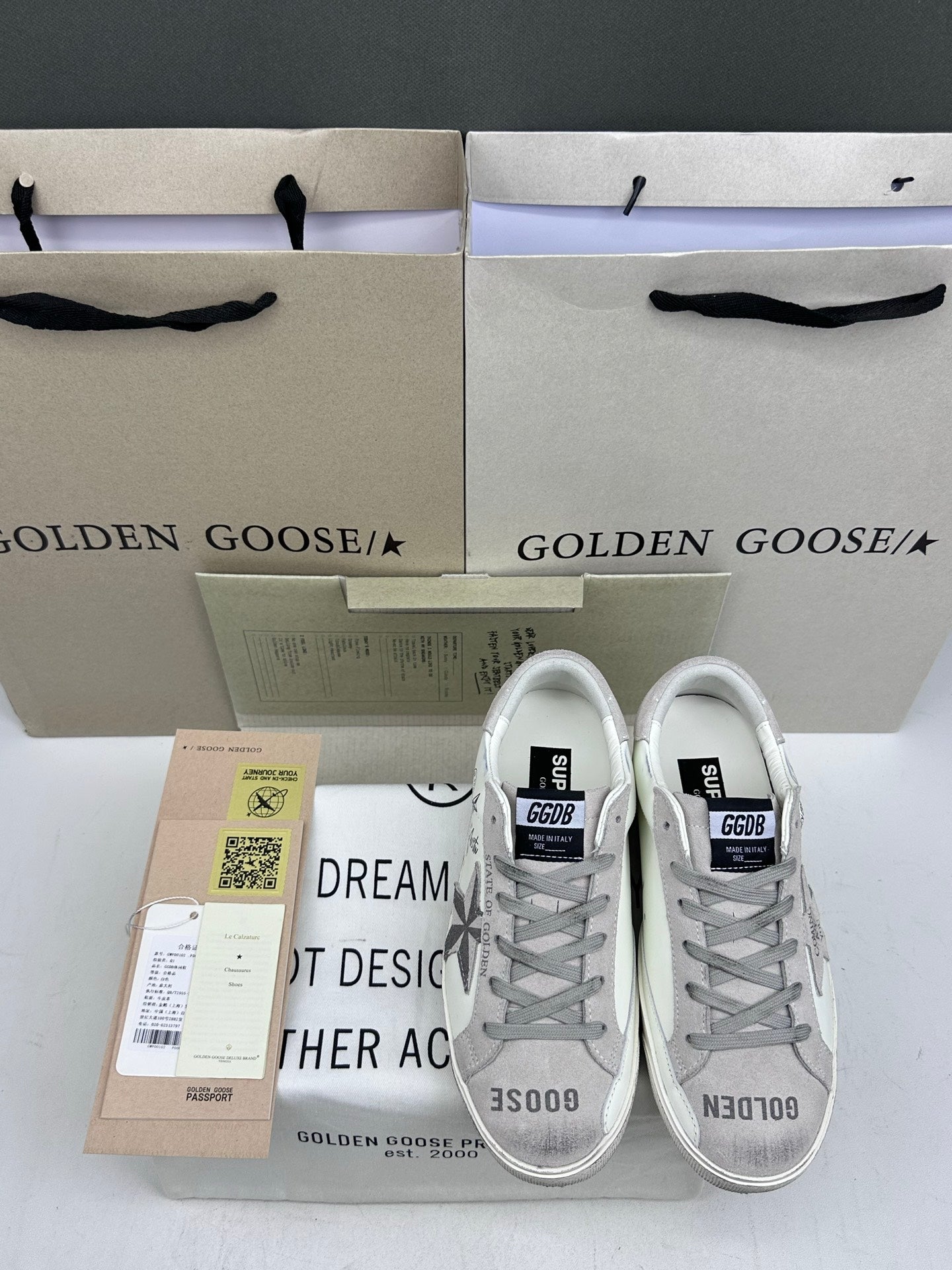 Golden Goose Super-Star 'Texas Journey Grey Suede Star & Heel Tab'