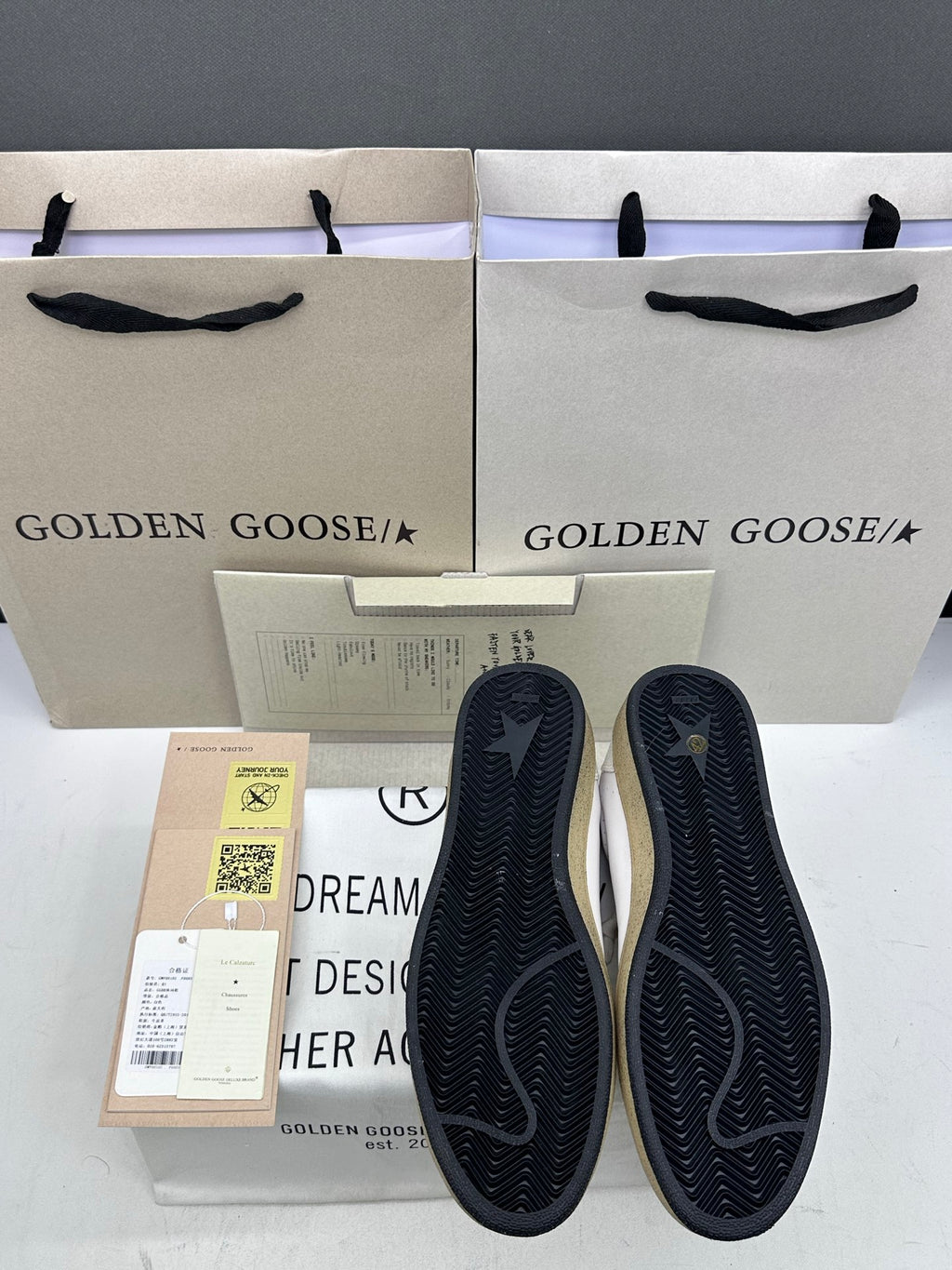 Golden Goose Ball-Star 'Grey Suede Star/Black Heel Tab'
