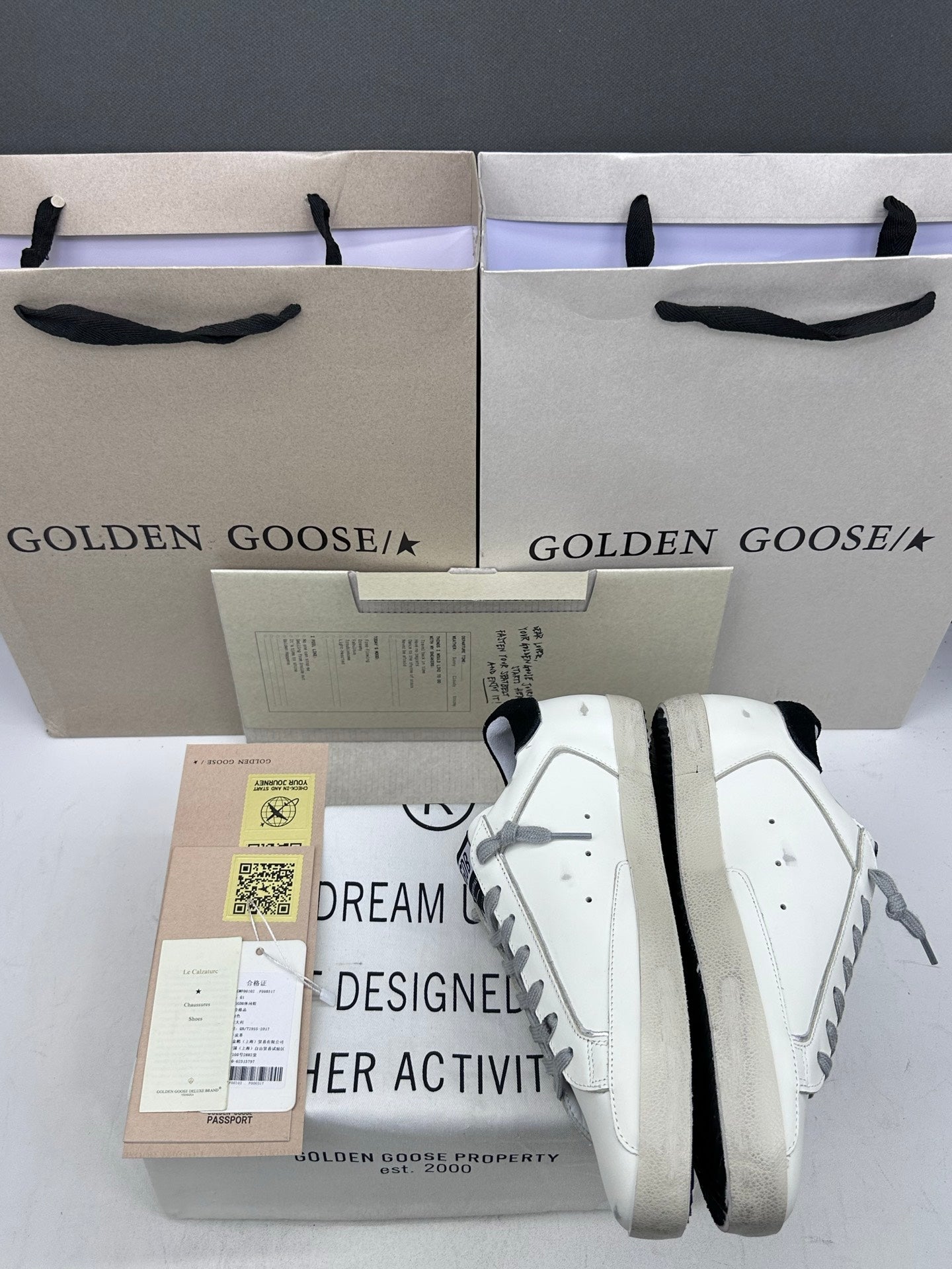 Golden Goose Super-Star 'Silver Star/Suede Black Heel Tab'