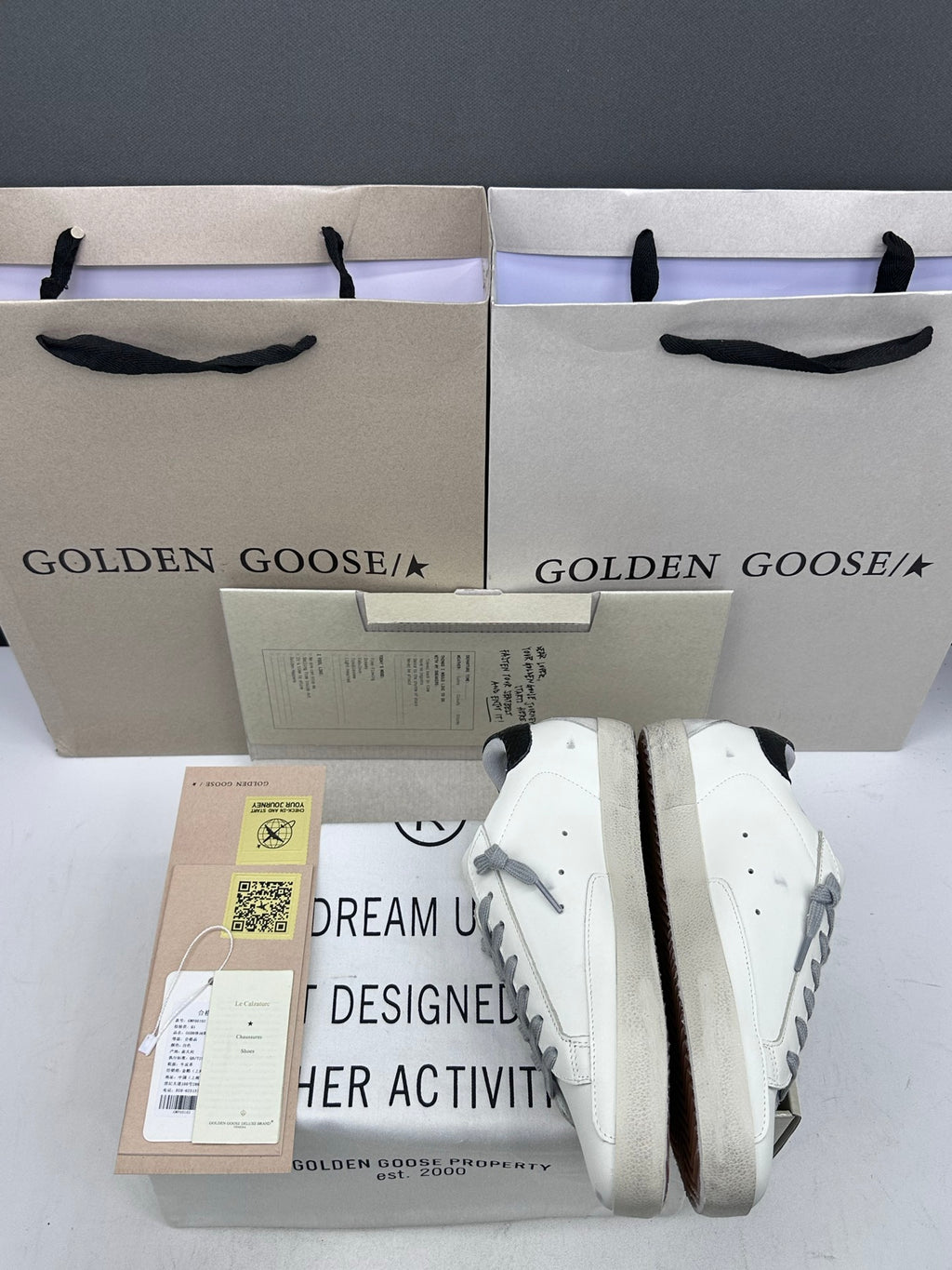 Golden Goose Super-Star 'Suede Grey Star/Textured Black Heel Tab'