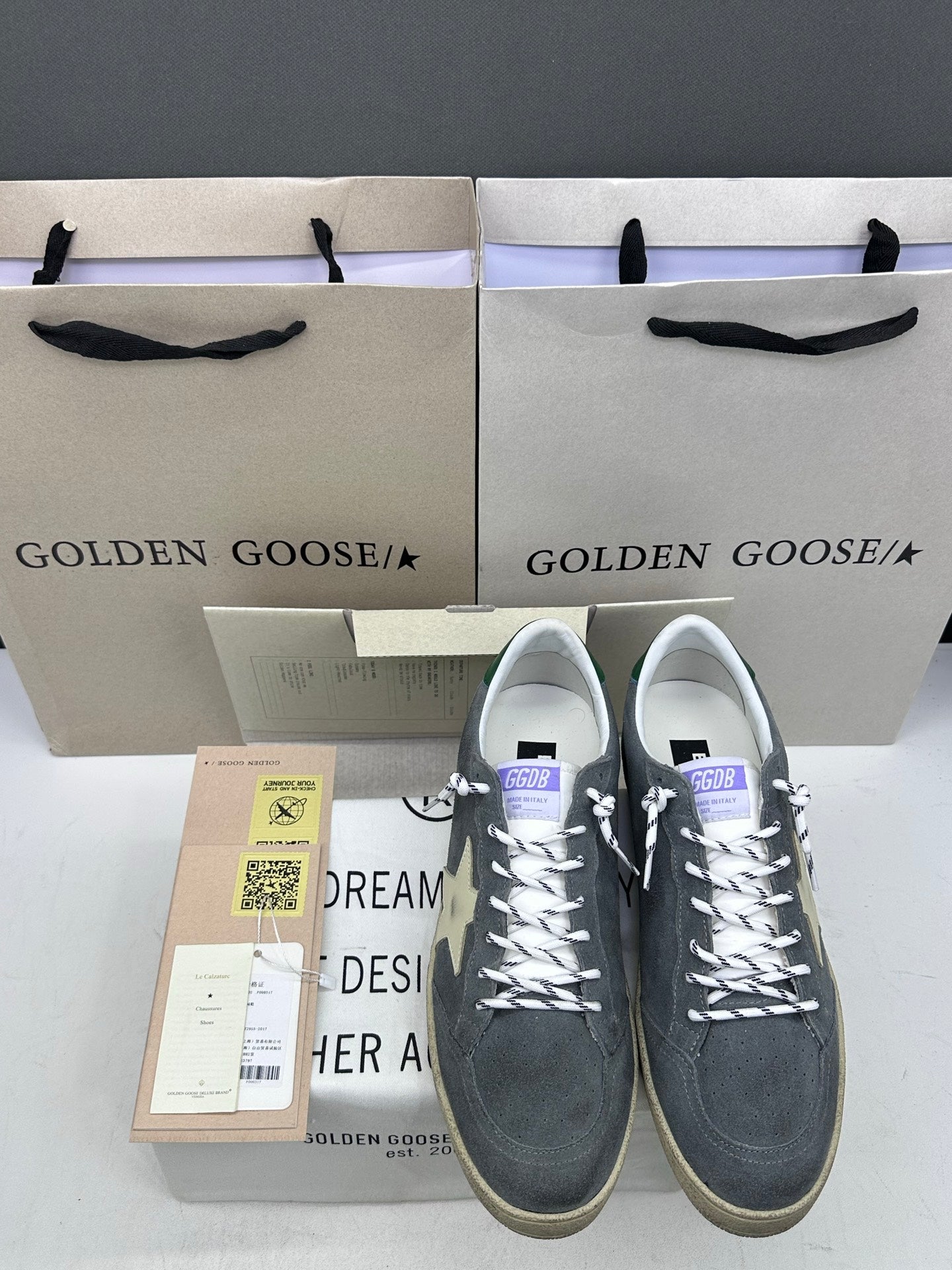 Golden Goose Ball-Star 'Grey Suede Cream Star/Green Tab