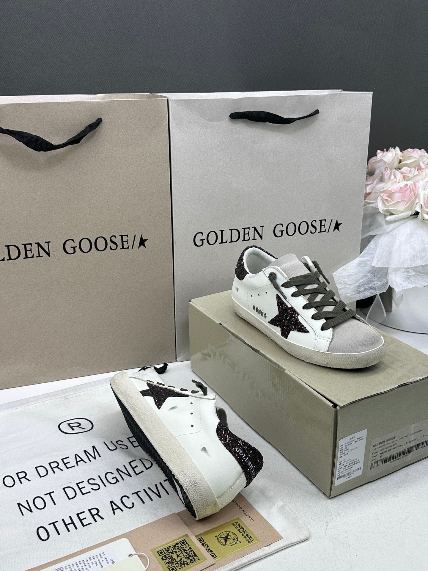 Golden Goose Super-Star 'Dark Glitter Star & Heel Tab'