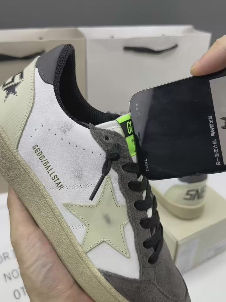 Golden Goose Ball-Star 'Beige Star/Black Heel Tab'