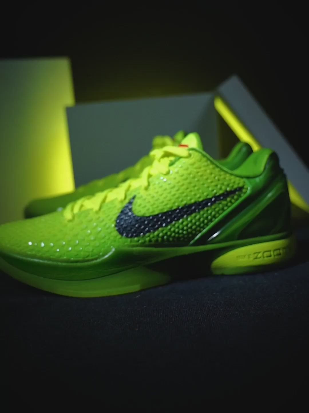 Kobe 6 Protro Grinch