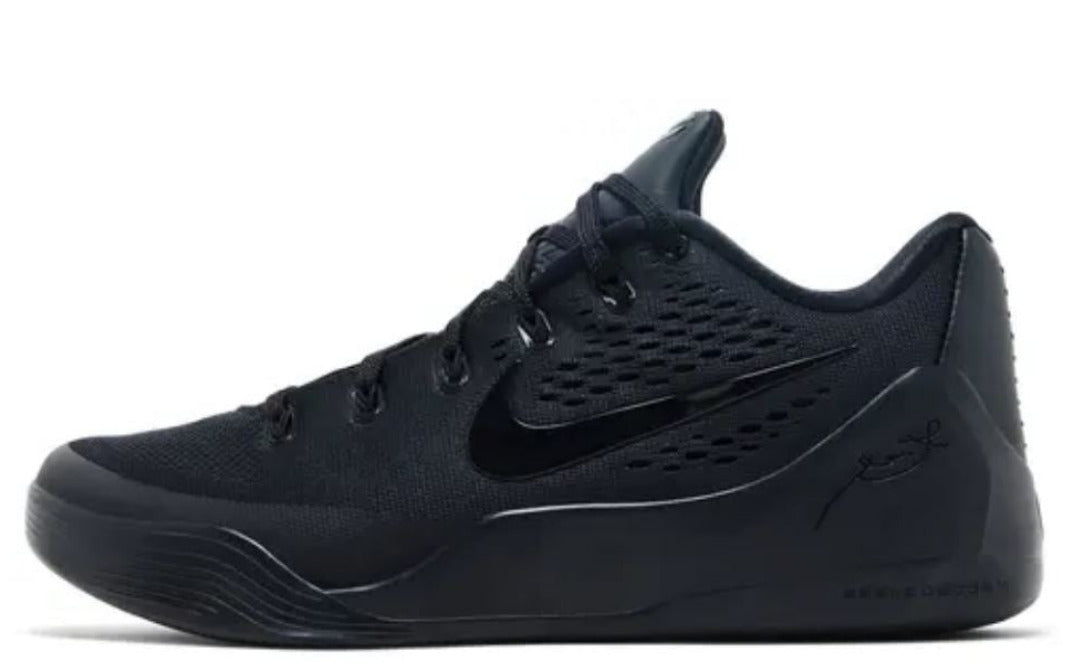 Kobe 9 EM low Protro Triple Black