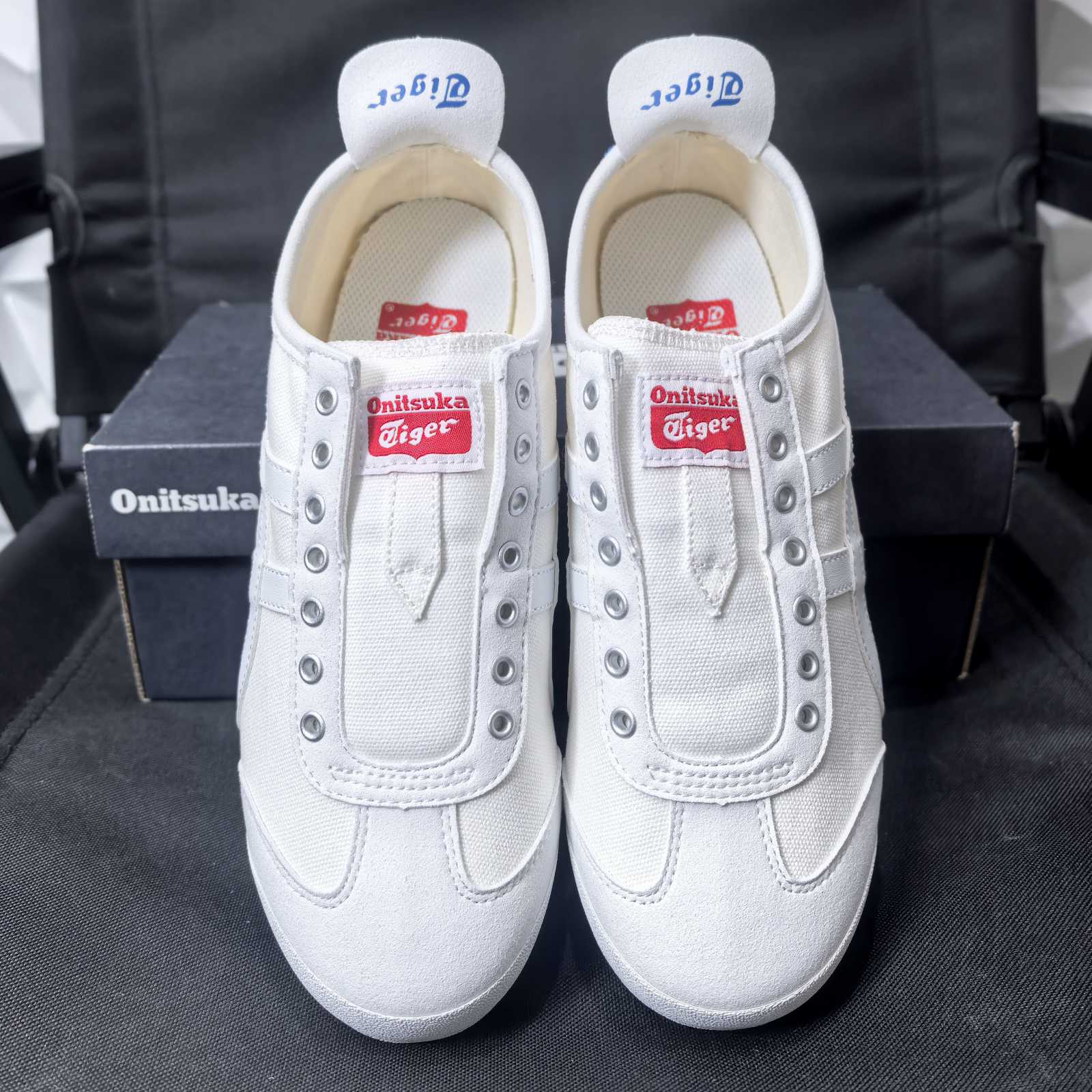 Onitsuka Tiger Mexico 66 Slip-On sneakers white canvas upper with blue and red tricolor accents - TG version