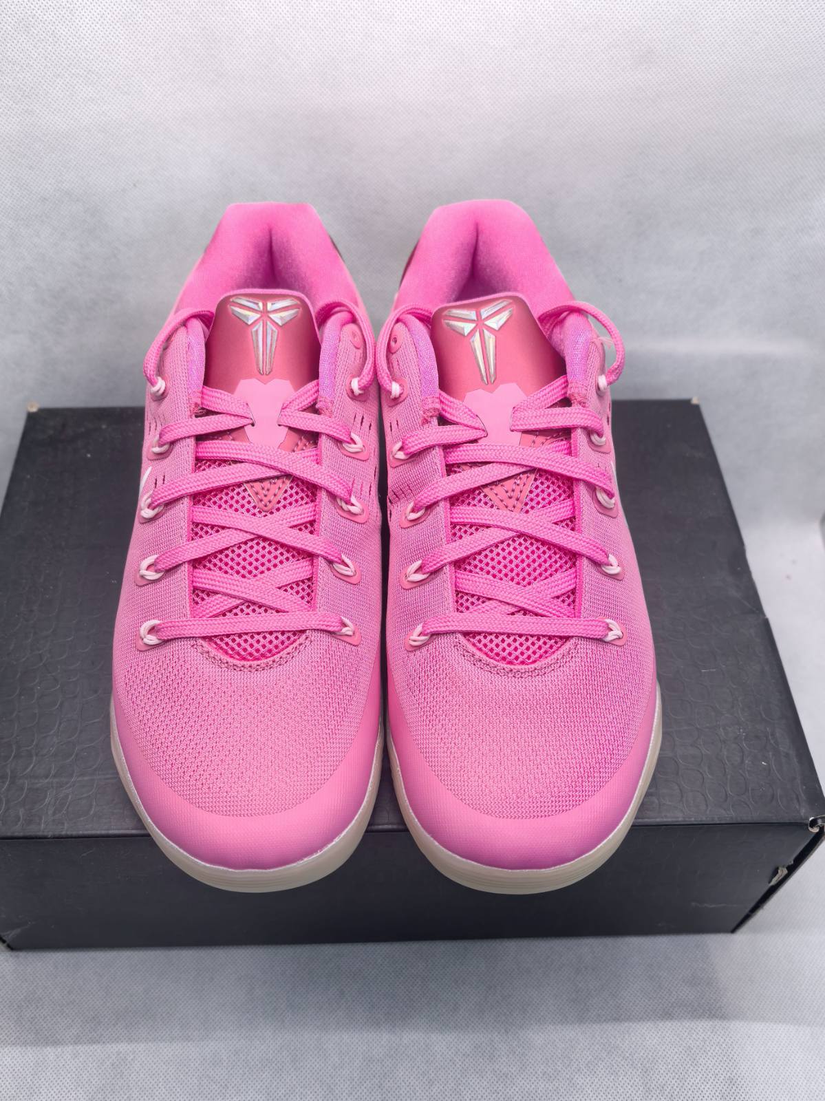 Kobe 9 low Think Pink Kay Yow