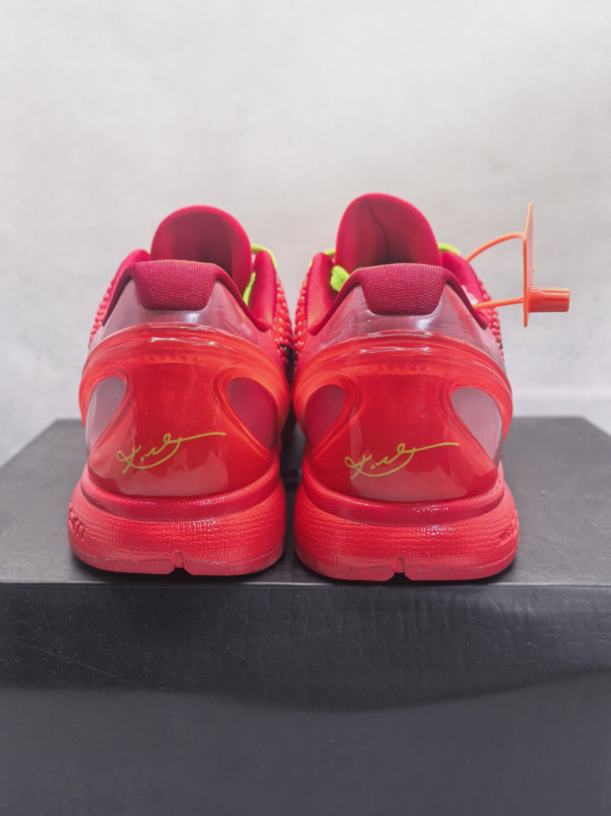 Kobe 6 Protro Reverse Grinch