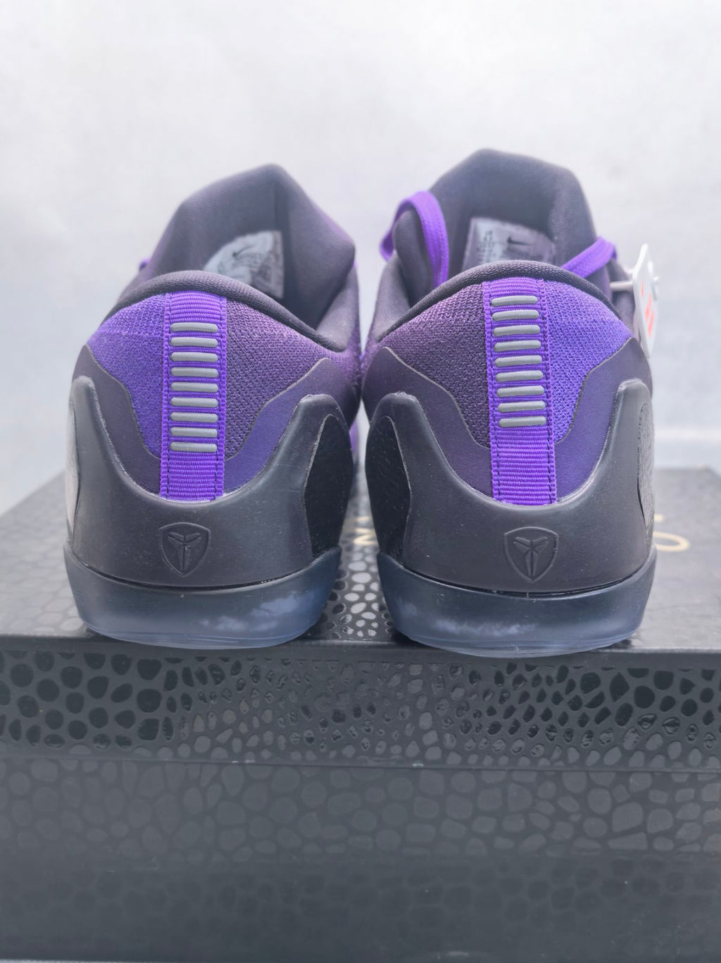 Kobe 9 low Protro Moonwalker