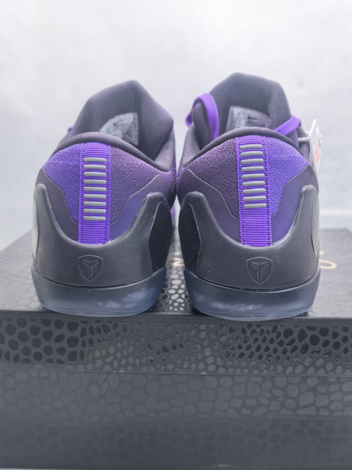 Kobe 9 low Protro Moonwalker
