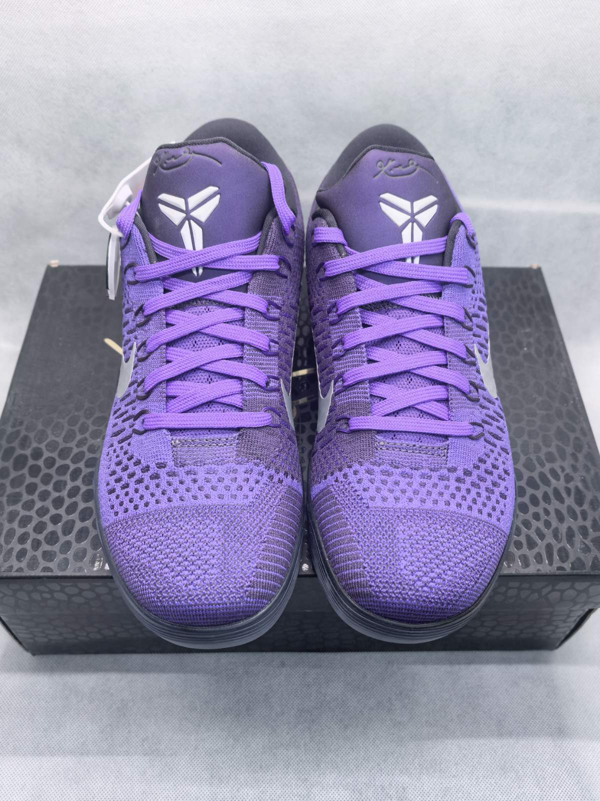Kobe 9 low Protro Moonwalker